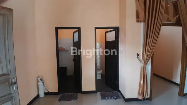 image DIJUAL RUMAH BAGUS LUAS. KOKOH DAN TERAWAT. BONUS KOLAM IKAN. PARKIR LUAS. (3)