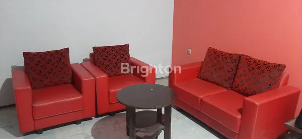 image DIJUAL RUMAH DAN TANAH DI JALAN UTAMA TULUNGAGUNG. LOKASI STRATEGIS DAN COCOK BUAT BISNIS MAUPUN RUMAH TINGGAL. (4)