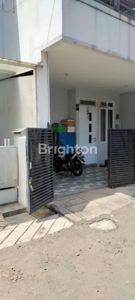 image RUMAH 2 LANTAI SHM DI PURI NIRWANA, CIKARET (1)