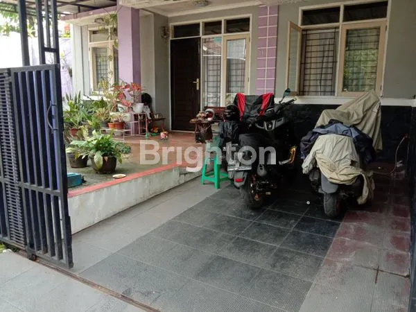 image RUMAH LUAS DAN NYAMAN DI TAMAN YASMIN (2)