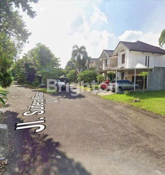 image PERUMAHAN SUTERA KIRANA ALAM SUTERA PONDOK JAGUNG KEC SERPONG UTARA KOTA TANGERANG SELATAN UKURAN 11 X 17 M2 RUMAH 2 LANTAI KONDISI BARU HADAP SELATAN CARPORT 2 MOBIL DALAM KOMPLEK PERUMAHAN ROW JALAN 2 MOBIL (2)