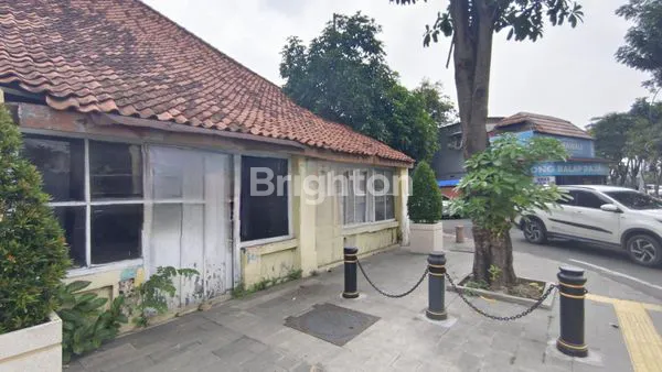 image RUMAH HITUNG TANAH COMMERCIAL AREA NOL JALAN RAJAWALI (3)