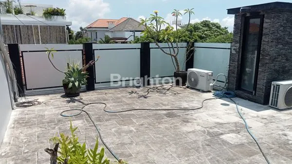 image VILLA EKSKLUSIF DI CANGGU, 3+1 KT, POOL PRIBADI & ROOFTOP (3)