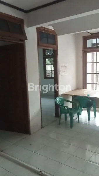 image RUMAH STRATEGIS BABAKAN JERUK DI HOOK (8)