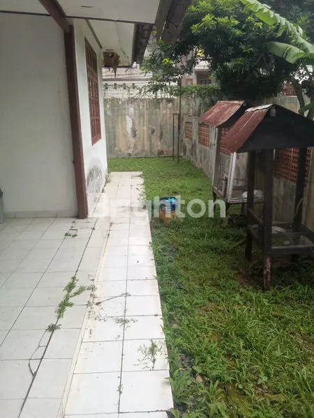 image RUMAH STRATEGIS BABAKAN JERUK DI HOOK (5)