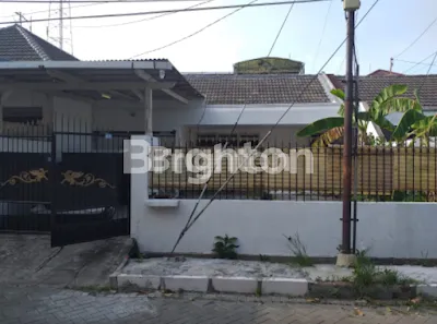 image RUMAH SIMPANG DARMO PERMAI SELATAN SURABAYA (1)