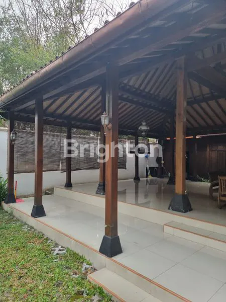 image RUMAH MEWAH 5 KT DI JALAN KALIURANG, LT 607 M² (6)