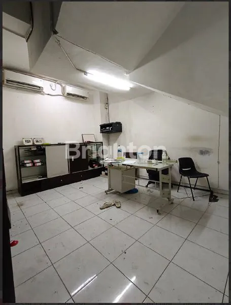 image RUKO STRATEGIS GATOT SUBROTO TENGAH (5)