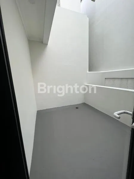 image LEONARA SYMPHONIA (5)