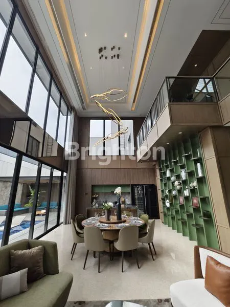 image RUMAH MEWAH 3 LANTAI DI CLUSTER LAYTON NAVAPARK BSD CITY TANGERANG (6)