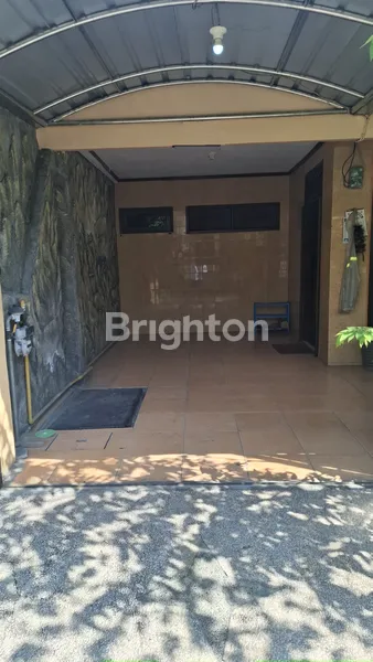 image DIJUAL RUMAH SECOND RUNGKUT MENANGGAL MASIH TERAWAT, STRATEGIS DEKAT KAMPUS UPN DAN RAYA MERR  (3)