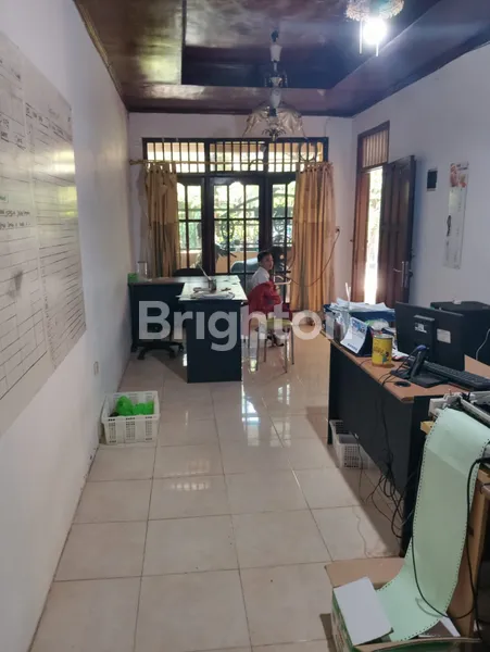 image DIJUAL RUMAH SECOND RUNGKUT MENANGGAL MASIH TERAWAT, STRATEGIS DEKAT KAMPUS UPN DAN RAYA MERR  (5)