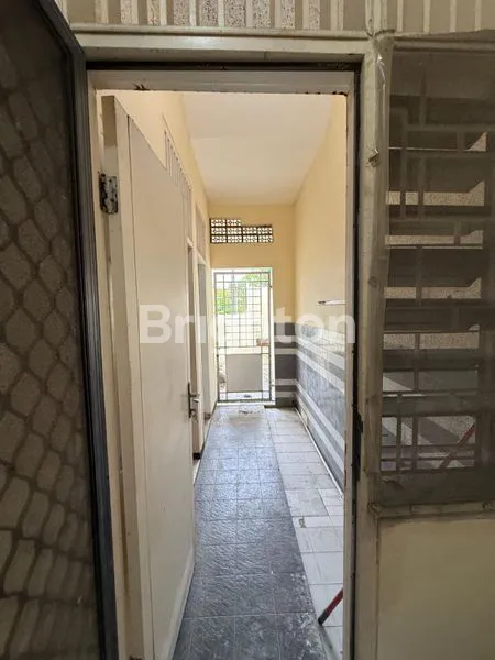 image RUMAH SUTOREJO PRIMA UTARA SELANGKAH KE RAYA MULYOSARI DAN DEKAT PAKUWON CITY MALL, GALAXY MALL, MERR, DHARMAHUSADA  (4)