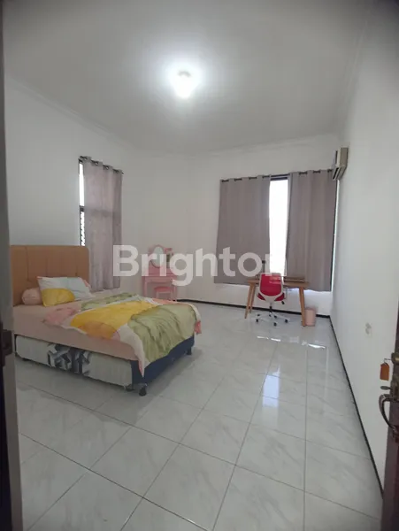 image RUMAH 2 LANTAI DHARMAHUSADA INDAH SURABAYA DKT UNAIR GALAXY MALL (4)