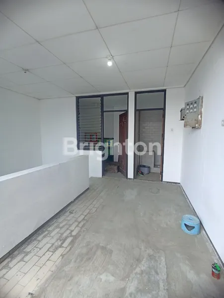 image RUMAH 2 LANTAI DHARMAHUSADA INDAH SURABAYA DKT UNAIR GALAXY MALL (7)