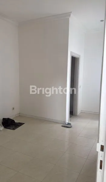 image JUAL RUMAH SURABAYA BARAT, CITRALAND. MURAH. DEKAT NORTHWEST, DEKAT SUPERMARKET DAN SEKOLAH MILIK CIPUTRA, CITRA BERKAT (1)