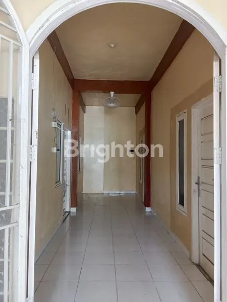 image DIJUAL KOST-KOSTAN PUTRI 8 KAMAR BESERTA 2 KIOS (5)