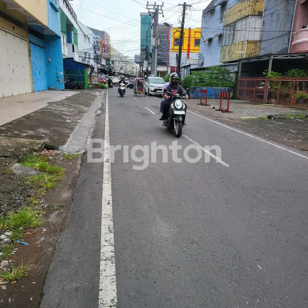 image RUKO 2 LANTAI STRATEGIS DI DEKAT LATIMOJONG (3)