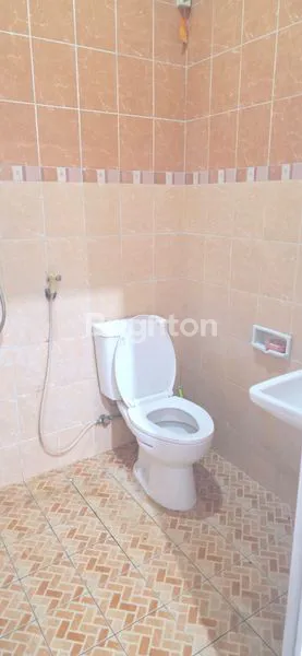 image RUMAH KETINTANG REGENCY 2 LANTAI LOKASI STRATEGIS  (8)