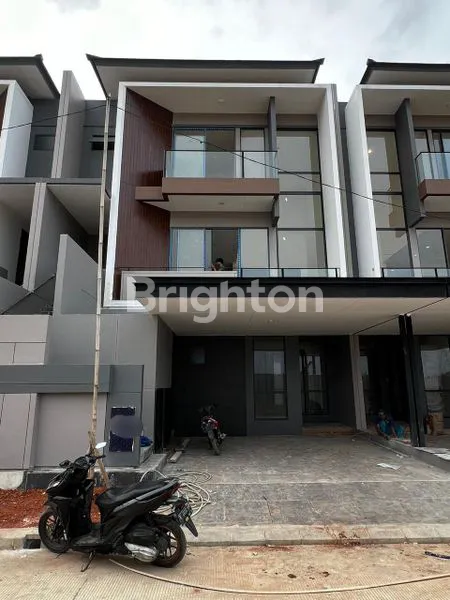 image DIJUAL RUMAH BARU SIAP HUNI DI ASYA JAKARTA GARDEN CITY (1)