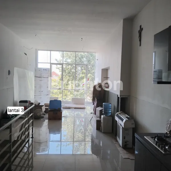 image  RUKO DI DARMO BARU BARAT DEKAT KUPANG BARU, DEKAT UNIVERSITAS WIJAYA KUSUMA (4)