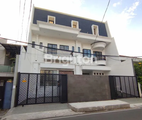 image RUMAH TOMANG BANGUNAN BARU DAN MEWAH JAKARTA BARAT (1)