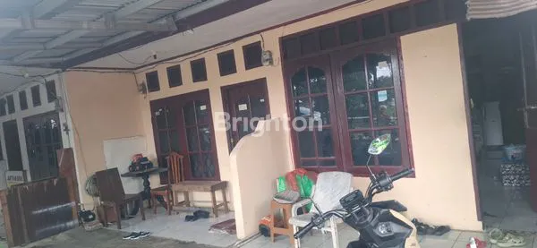 image RUMAH KONTRAKAN 5 PINTU MASIH POSISI DI KONTRAK LOKASI STRATEGIS AKSES DEPAN RUMAH KENDARAAN UMUM KE PASAR MINGGU DAN LENTENG AGUNG (3)
