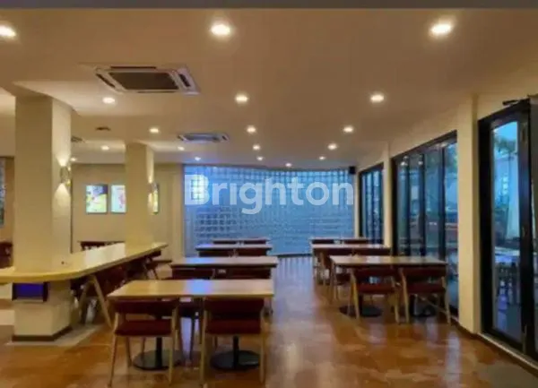 image BANGUNAN COCOK UNTUK DIPAKAI RESTO, LT 980M² DI JATIMAKMUR (2)