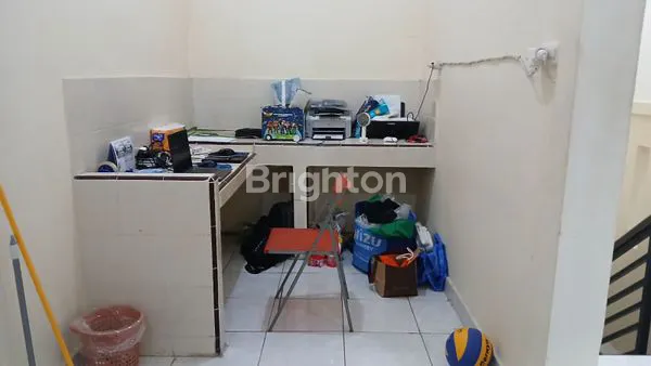 image RUMAH 2 LANTAI DI KOMPLEK DKI JOGLO (5)