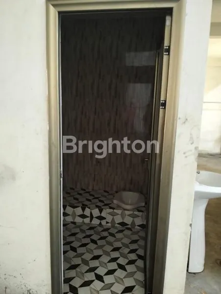 image GUDANG LUAS DI JALAN RAYA TROPODO, AKSES MUDAH (5)