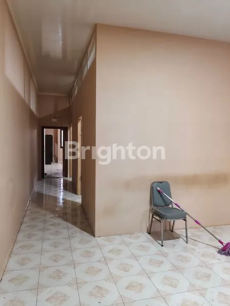 image RUKO CANTIK 3 LANTAI DISEWAKAN SIAP PAKAI (8)