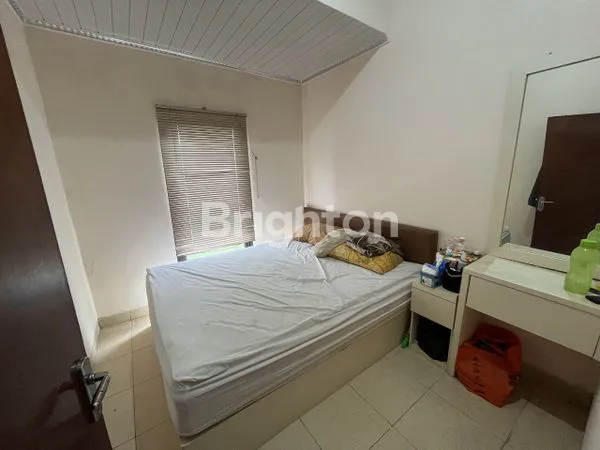 image RUMAH MEWAH 2 LANTAI FULL FURNISHED DI JL PALAGAN HANYA 1,2M (6)