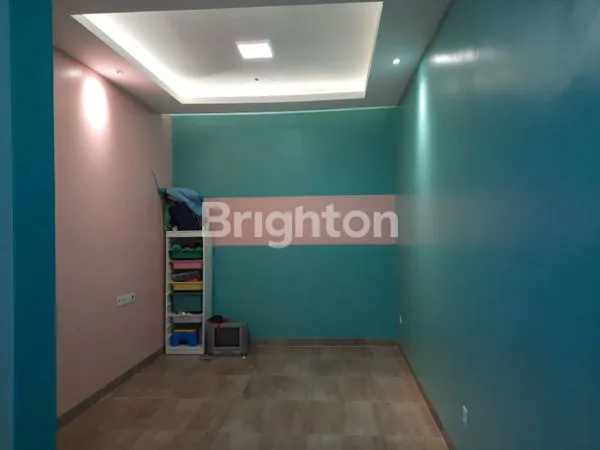 image RUMAH CANTIK SIAP HUNI DI GRAHA RAYA  (8)