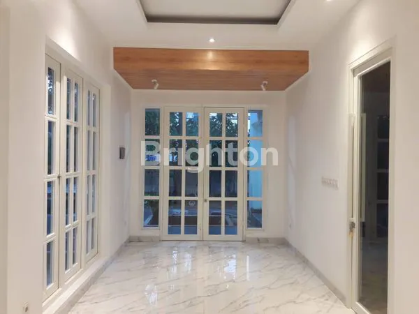 image RUMAH CANTIK SIAP HUNI DI GRAHA RAYA  (3)