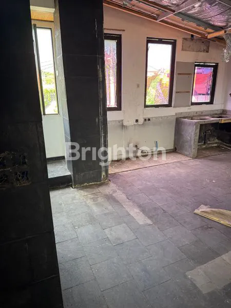 image RUKO 2 LANTAI COCOK UNTUK KANTOR, USAHA DI  SEMINYAK  (7)