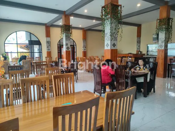 image USAHA RESTO DI SOLO, LOKASI PREMIUM & FULLY FURNISHED (1)