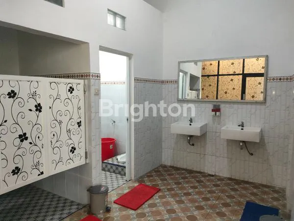 image DIJUAL TEMPAT USAHA MADUKORO KERTEN SOLO (5)