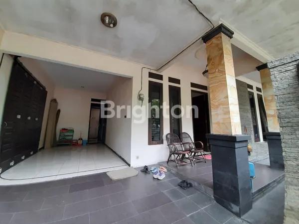 image RUMAH MODERN BERADA DI KOTA KEDIRI (7)