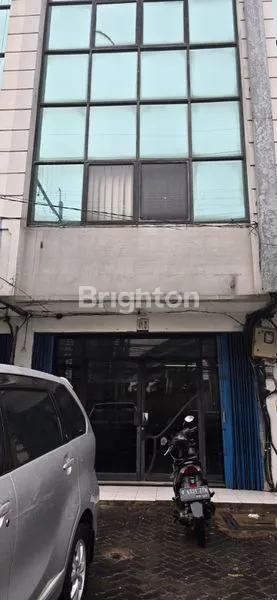 image RUKO 4 LANTAI  DI TEMPAT YANG STRATEGIS DI LEBAK BULUS (1)