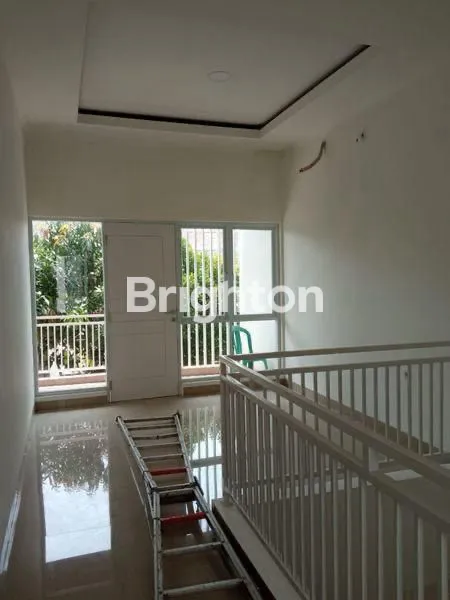 image RUMAH SIAP HUNI DI BULEVARD HIJAU, LT 81 LB 150 (3)