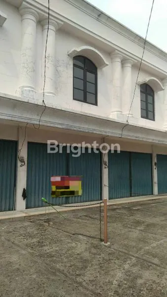 RUKO STRATEGIS 2.5 LANTAI DI JALAN RAYA CONDET