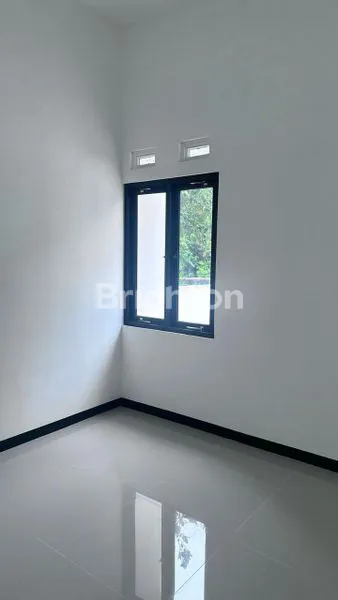 image RUMAH MINIMALIS SCANDINAVIAN DI VILLA BUKIT EMAS BATU (5)