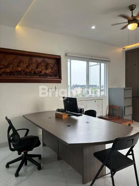 image RUMAH MEWAH 4 LANTAI STRATEGIS DAERAH GADING SERPONG TANGGERANG  (2)