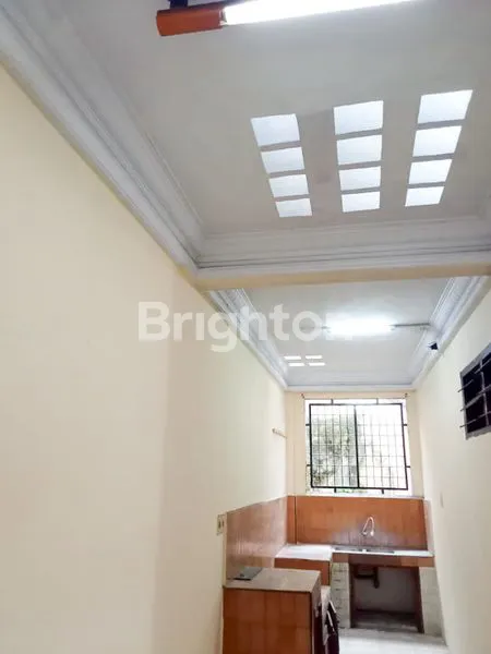 image DIJUAL RUMAH CANTIK LOKASI STRATEGIS DI KOMPLEK PERUMAHAN BEO INDAH (3)