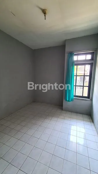 image DISEWAKAN RUMAH 2 LANTAI AREA JOYO GRAND SELANGKAH KE KAMPUS UNIVERSITAS TERBAIK KOTA MALANG (7)