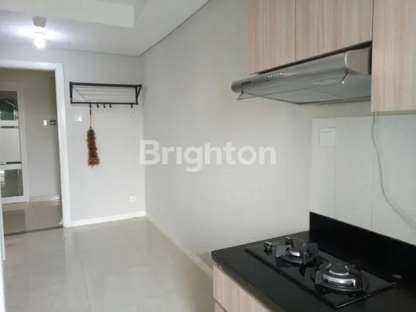 image APARTEMEN MADISON PARK LANTAI 2 VIEW KOLAM RENANG STRATEGIS JAKARTA BARAT (4)