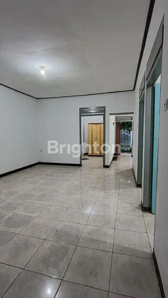 image DISEWAKAN RUMAH LUAS AREA PERUMAHAN KARANGLO INDAH BALEARJOSARI KOTA MALANG SELANGKAH KE TOL SINGOSARI (4)