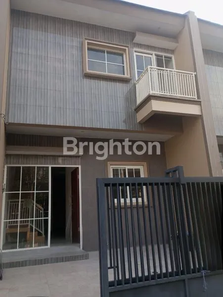 image RUMAH MULYOSARI UTARA BARU GRESS, SURABAYA (1)