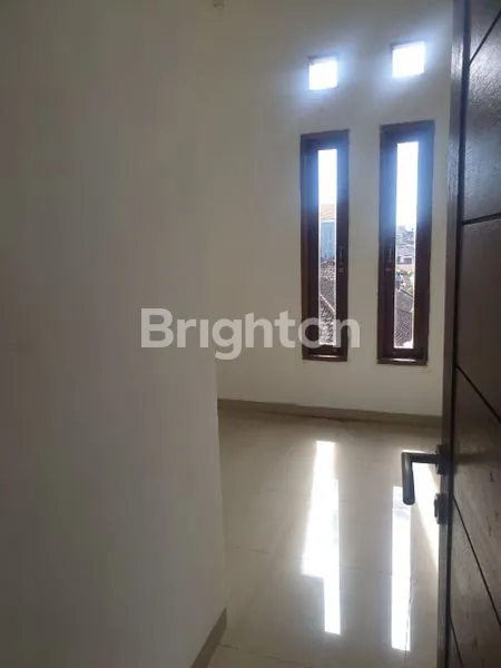 image RUMAH 2 LANTAI, 3 KT DI PADANGSAMBIAN (7)