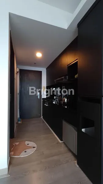 image UNIT LANTAI ATAS, STRATEGIS DI JL. DI PANJAITAN (2)